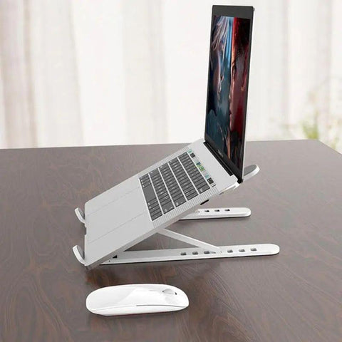 Adjustable laptop stand